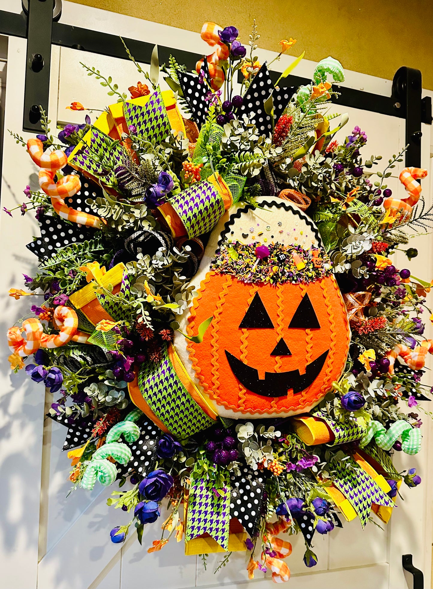 Extra Large Jack-o-lantern Wreath