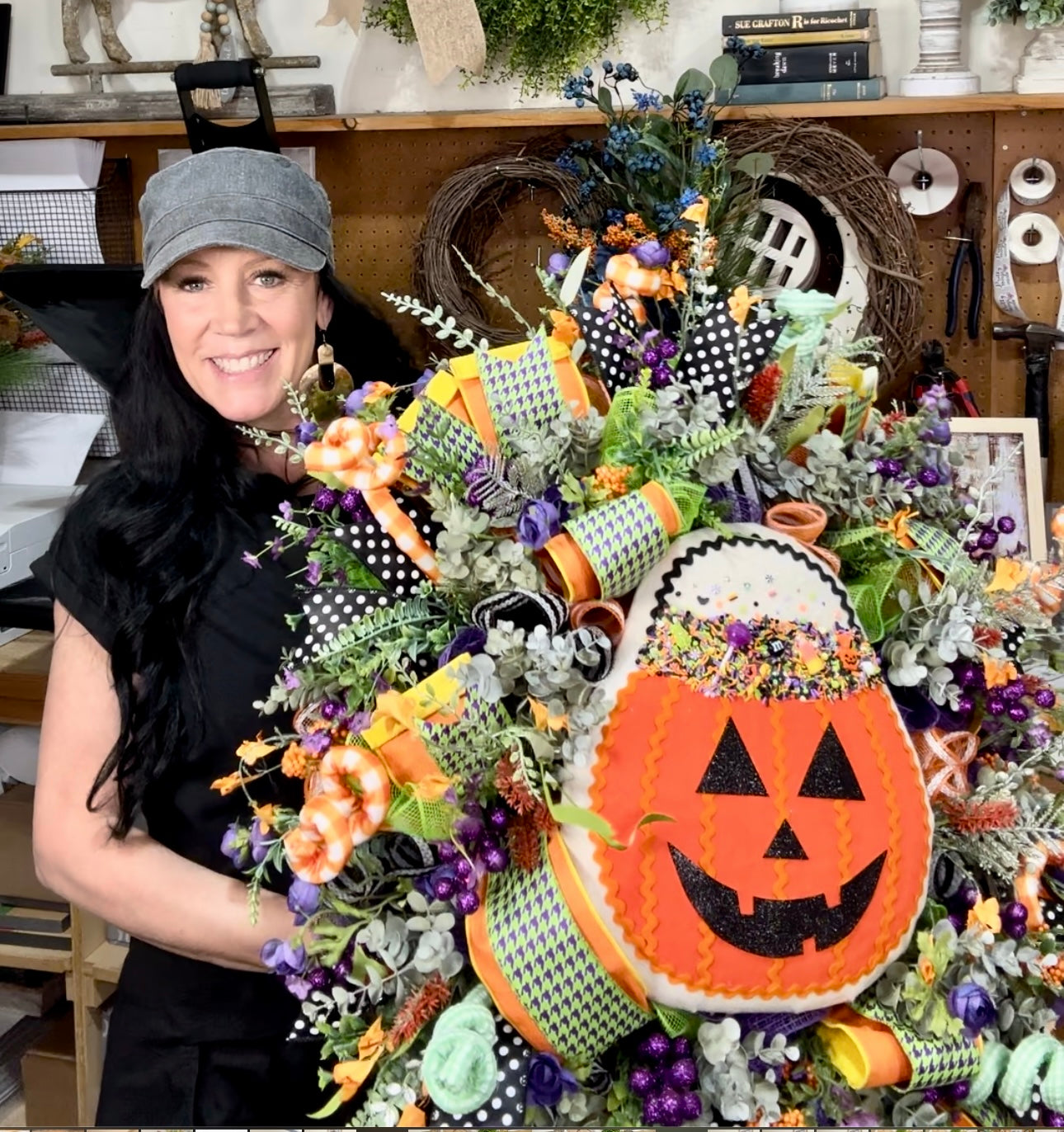 Extra Large Jack-o-lantern Wreath