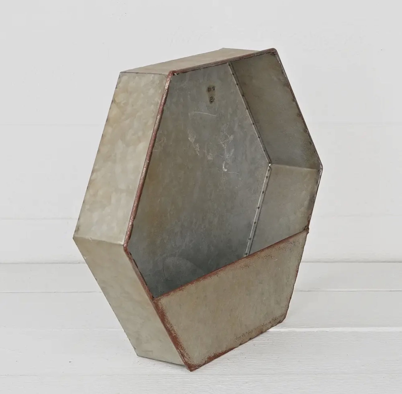 Hexagonal Wall Pocket