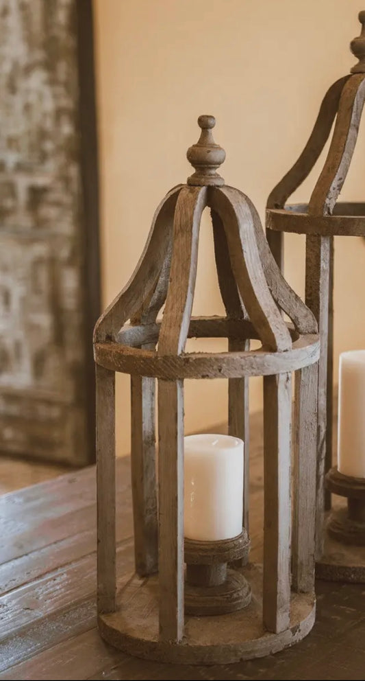 Medium 23” Lantern