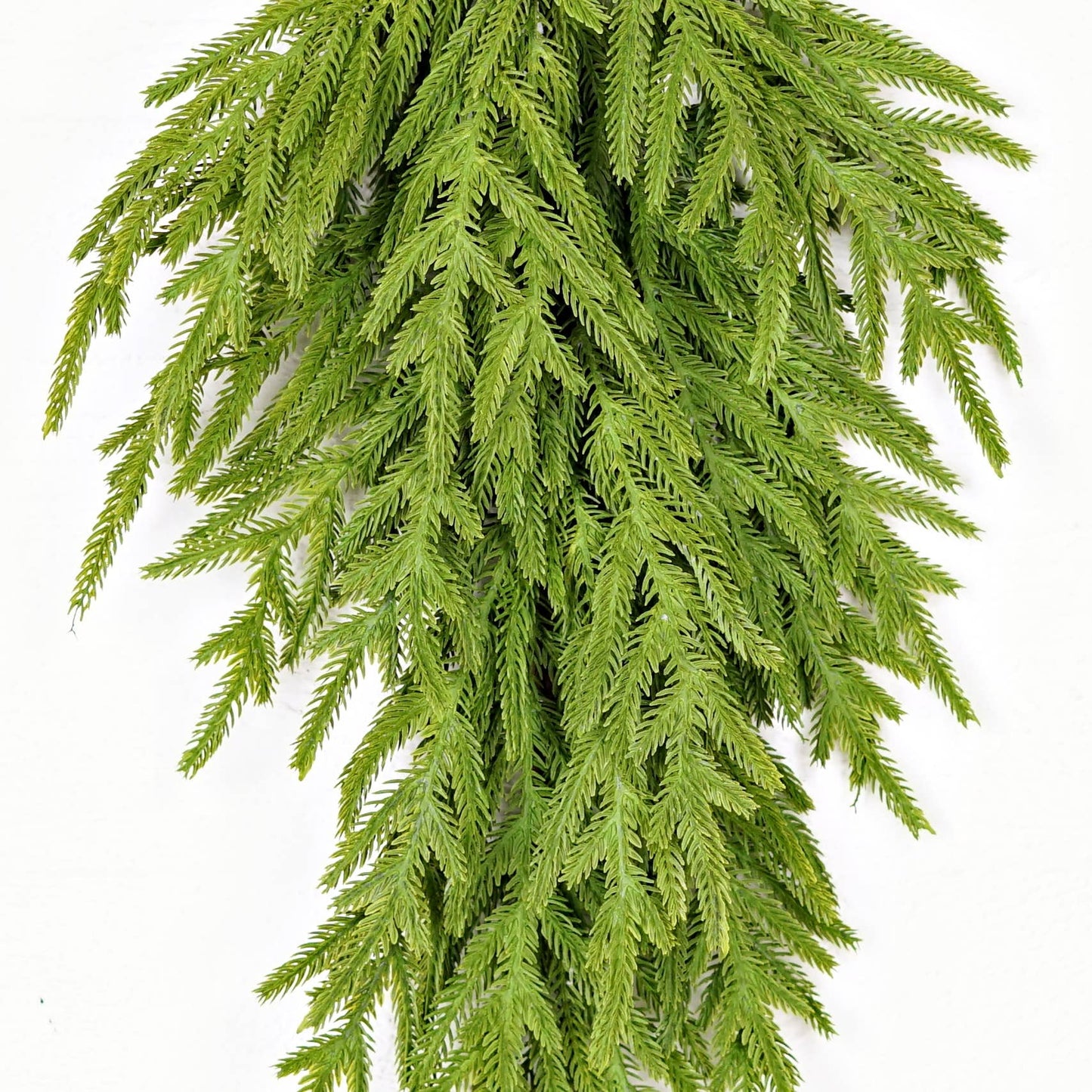 510709- 30inLx14inW Teardrop-Soft Touch Evergreen Norfolk Pi